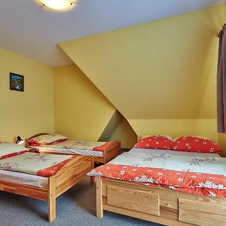 民宿 Nedzowka 扎布